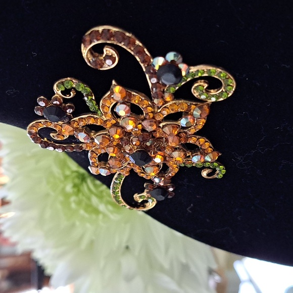 *Swarovski Crystal fall color Flower Brooch, one of a kind - Picture 3 of 6